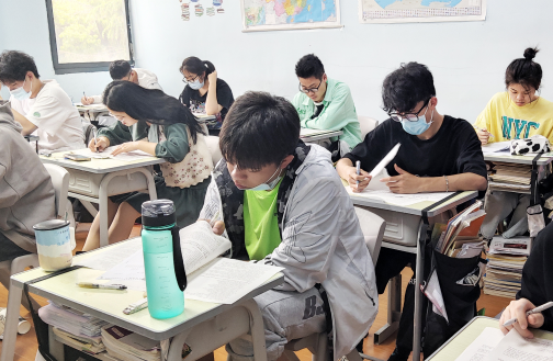 武汉高三封闭式补课机构